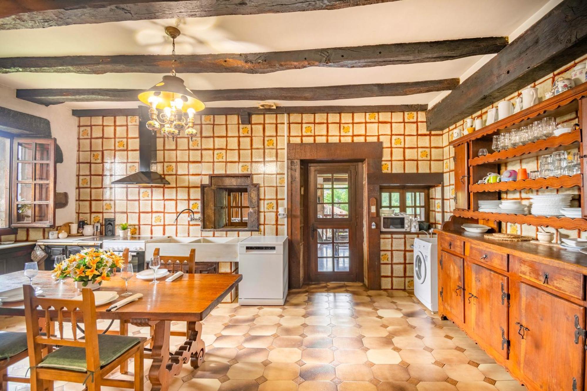 Lizaso Casa Rural Arotzenia, Hogar Rustico En Pleno Valle De La Ulzama מראה חיצוני תמונה
