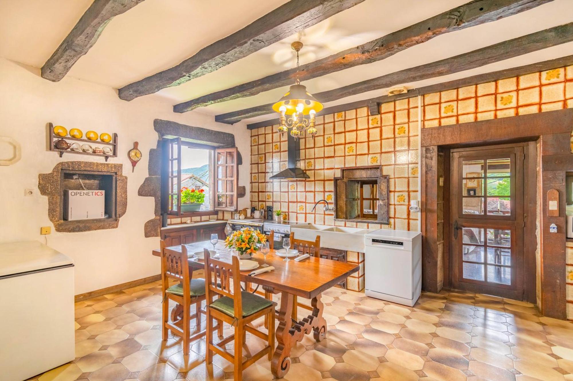 Lizaso Casa Rural Arotzenia, Hogar Rustico En Pleno Valle De La Ulzama מראה חיצוני תמונה